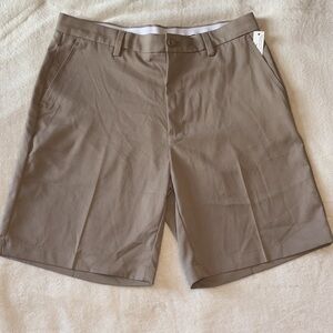 NWT Men’s Khaki Shorts 6” Inseam